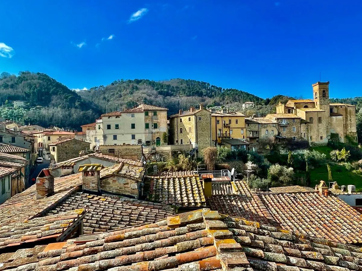 Le Vecchie Cantine Guest House Chianni Hotel