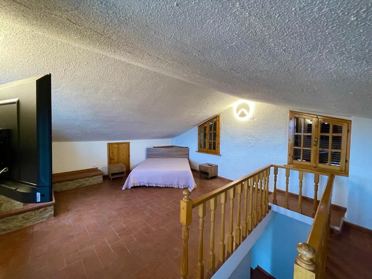 Le Vecchie Cantine Guest House Chianni Hotel