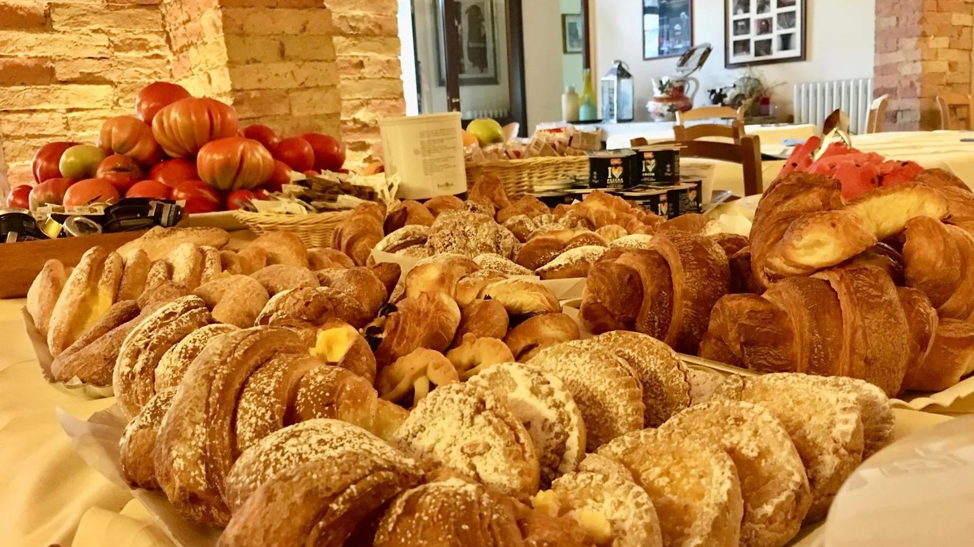 *** Hotel Le Vecchie Cantine Guest House Chianni Italy